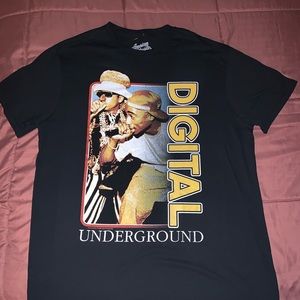 Vintage Tupac t shirt.